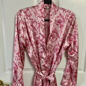 Ladies Robe by Adonna Pink Small Silky feel short length